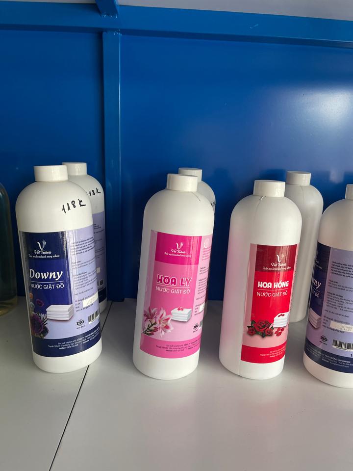 Nước giặt đồ Downy & Hoa hồng & Hoa ly - 1 lít-duoc-ban-tai-Hoàng Thương Tín [Duyên Thuận Phát]