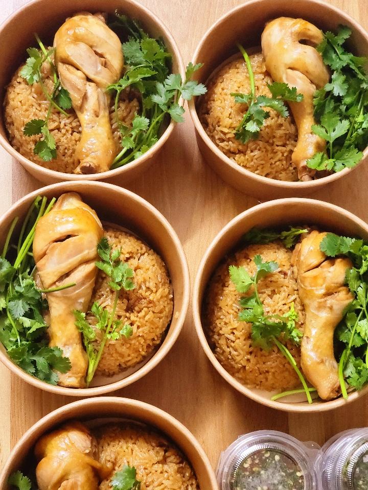 Cơm Gà Thailand-duoc-ban-tai-CHỊ HAI's Kitchen