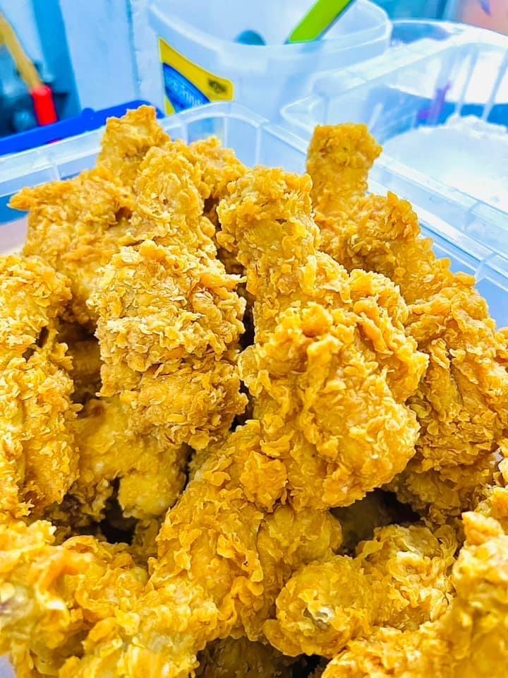 Đùi gà KFC chiên-duoc-ban-tai-Đông Hae Ecodream