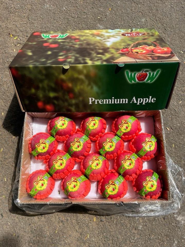 Táo Fusi Nơ-duoc-ban-tai-Như STORE - Fresh Fruit