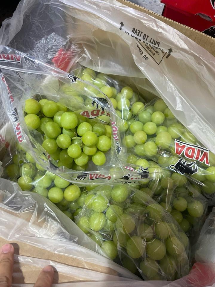 Nho xanh Nam Phi-duoc-ban-tai-Như STORE - Fresh Fruit