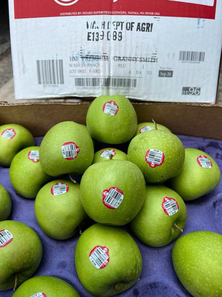 Táo xanh -duoc-ban-tai-Như STORE - Fresh Fruit