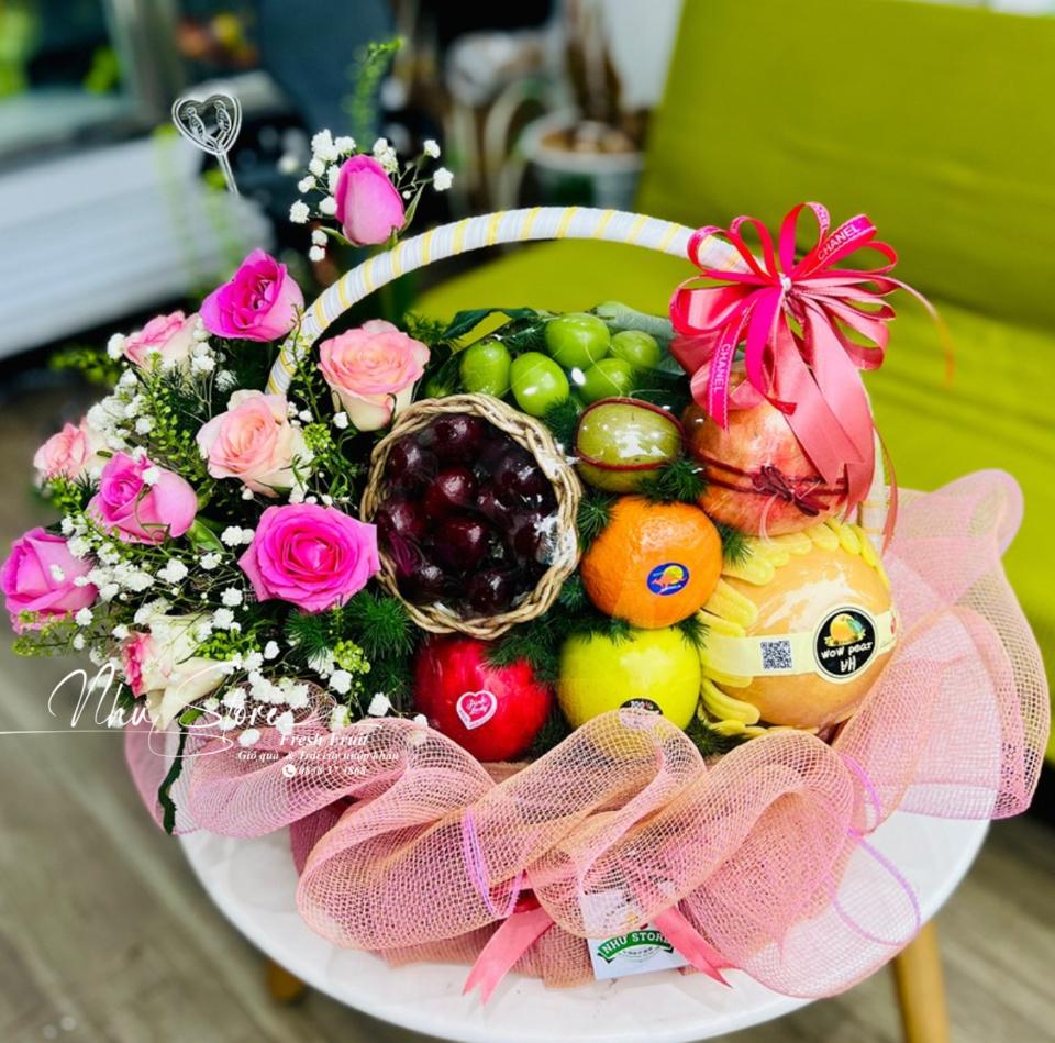 Giỏ quà kèm hoa tươi G143-duoc-ban-tai-Như STORE - Fresh Fruit