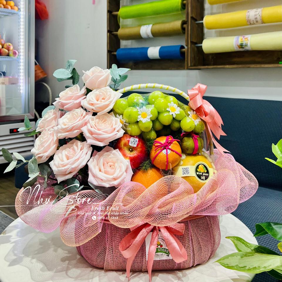 Giỏ quà kèm hoa tươi G165-duoc-ban-tai-Như STORE - Fresh Fruit