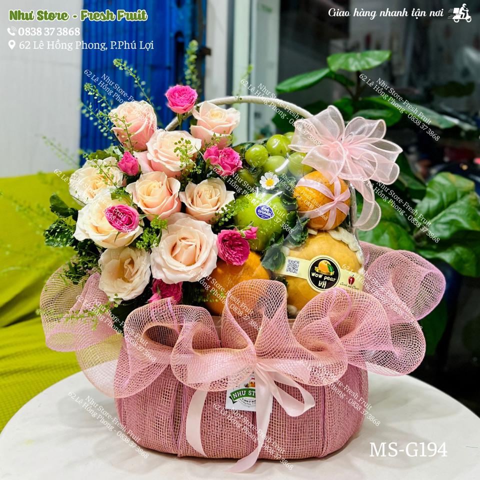 Giỏ quà kèm hoa tươi G194-duoc-ban-tai-Như STORE - Fresh Fruit