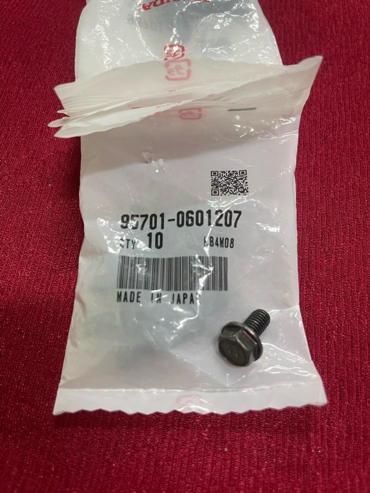 ABTL - Ốc bắt ốp lườn dưới-duoc-ban-tai-Xe Máy Vũ Hạnh