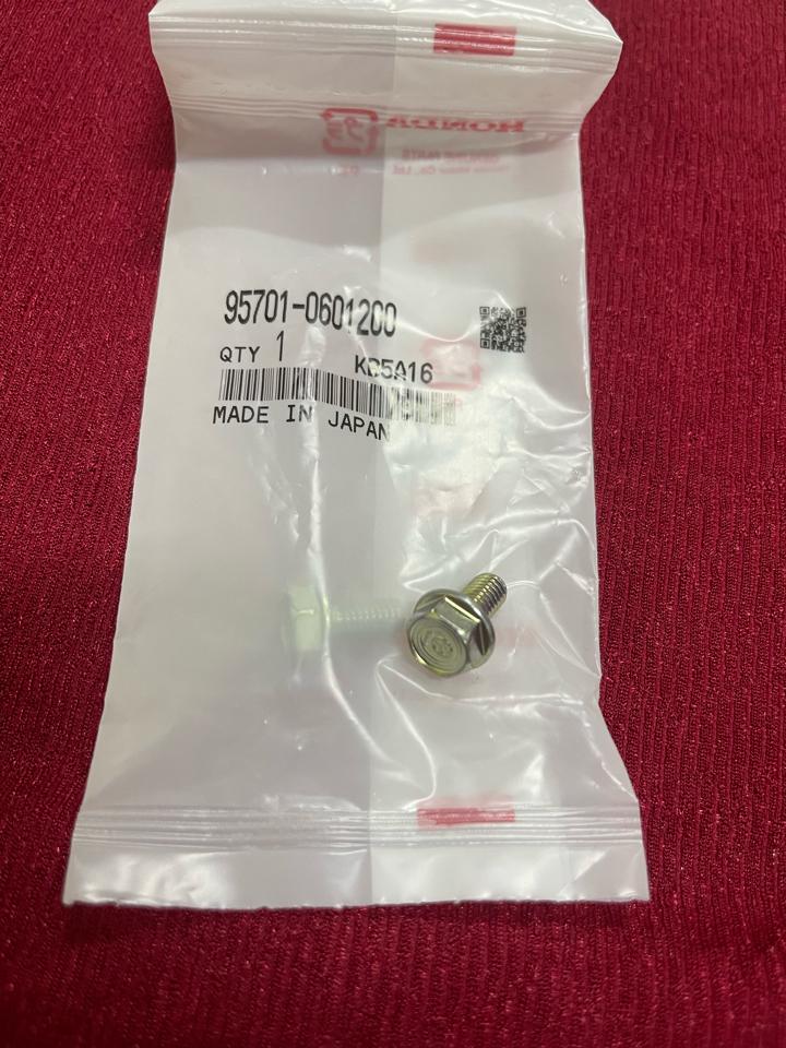 ABTL - Ốc bas kẹp dây dầu-duoc-ban-tai-Xe Máy Vũ Hạnh