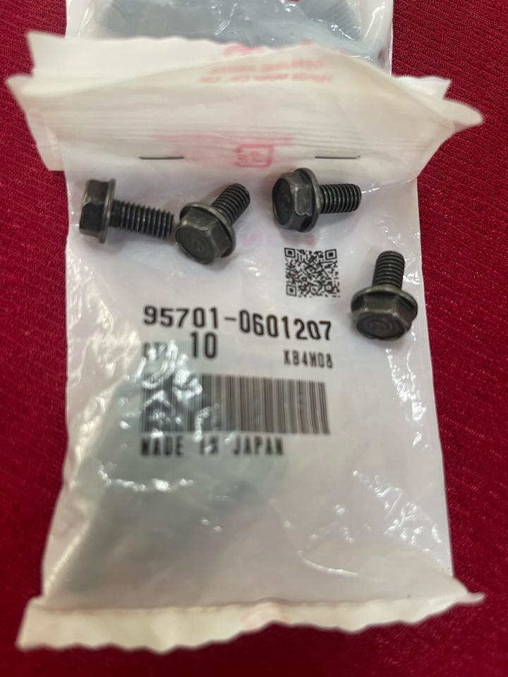 ABTL - Ốc bắt ốp lườn dưới-duoc-ban-tai-Xe Máy Vũ Hạnh