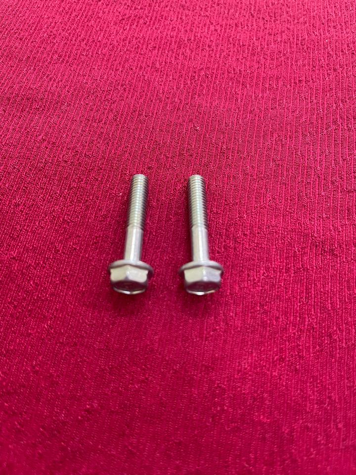 ABTL - Ốc bắt hộp số dài-duoc-ban-tai-Xe Máy Vũ Hạnh