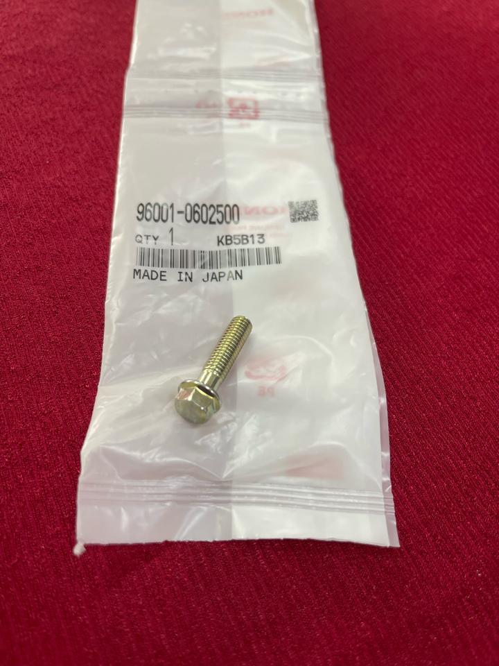 ABTL - Ốc bắt nắp nhựa két nước-duoc-ban-tai-Xe Máy Vũ Hạnh