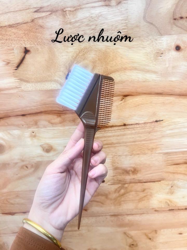 Lược nhuộm-duoc-ban-tai-Mỹ Phẩm - Phụ Liệu Tóc Thành Nga