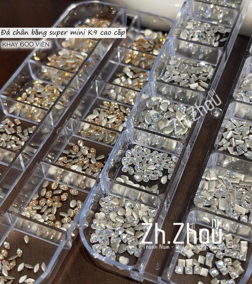 B- Đá mini trắng -duoc-ban-tai-NAIL GIA TUỆ