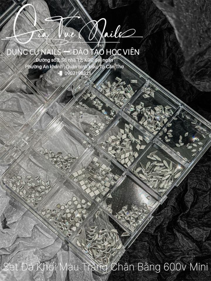 B2- Đá khối K9 Màu Trắng 600v Mini-duoc-ban-tai-NAIL GIA TUỆ