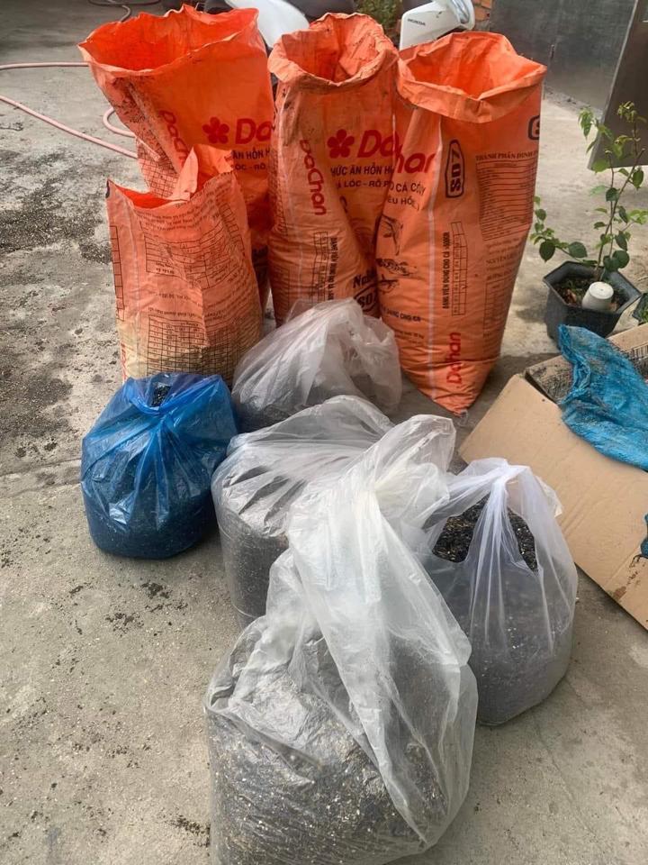 Đất Trộn Của Vườn-duoc-ban-tai-Asaly Garden