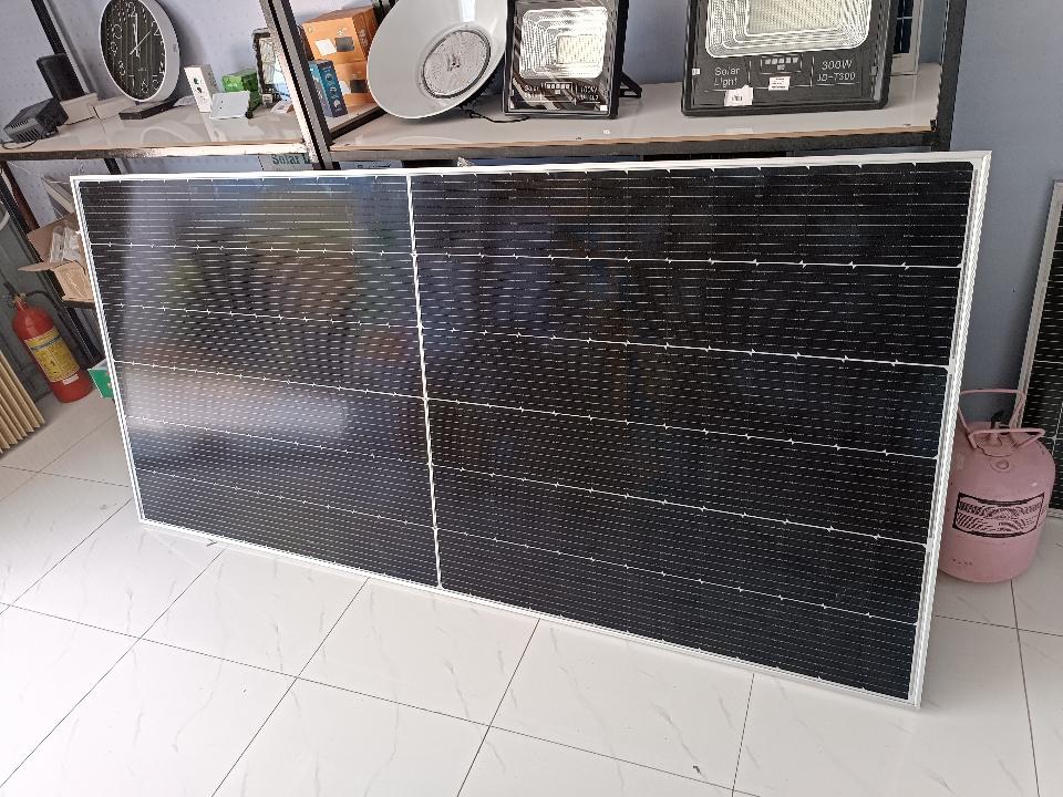 tấm pin 480 jinko-duoc-ban-tai-Điện Miền Tây