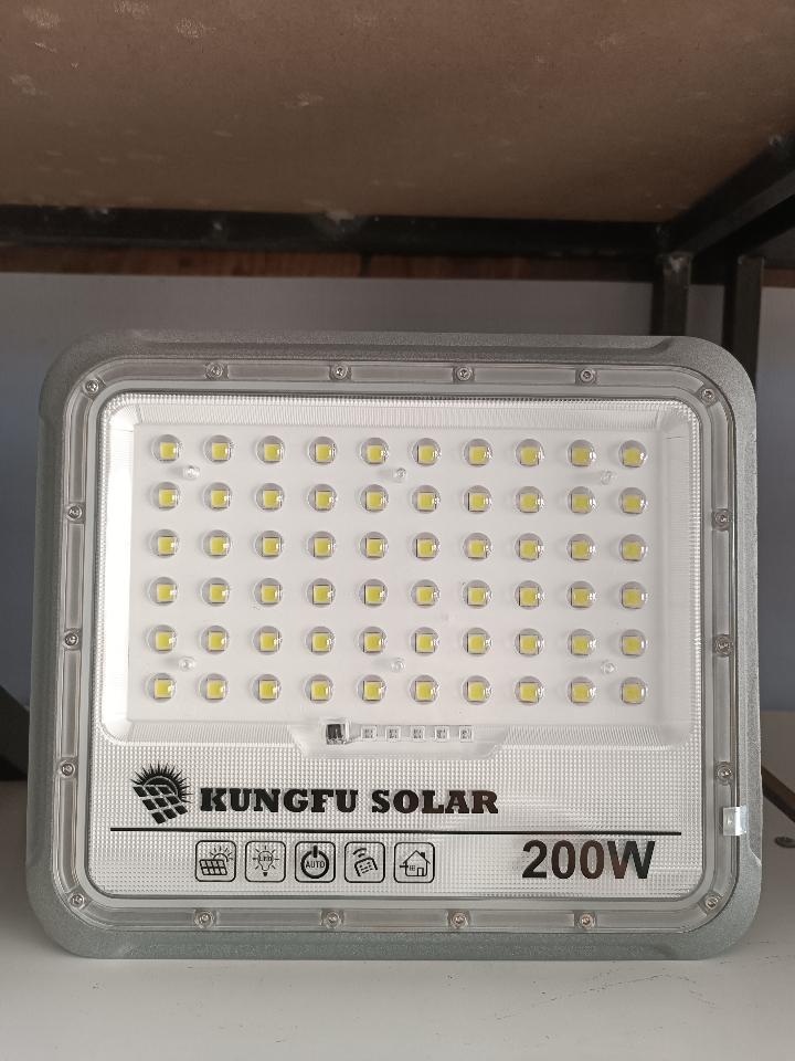 Đèn kf 200w chóng chói-duoc-ban-tai-Điện Miền Tây