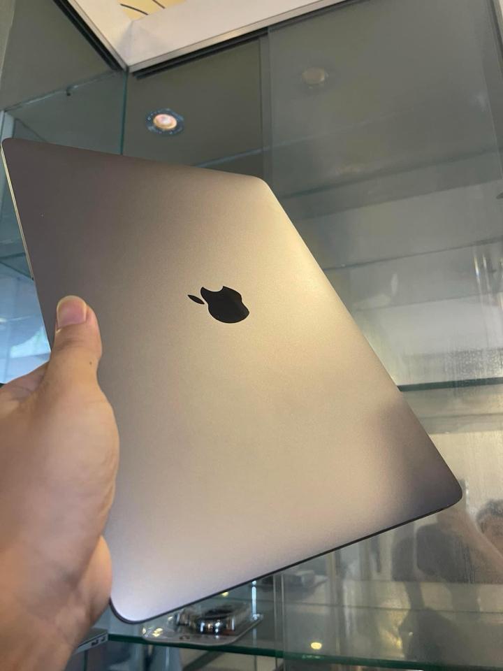 Mac air 2020-duoc-ban-tai-Vi Tính Kim Trân