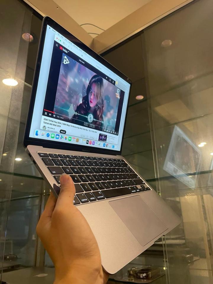 Mac air 2020-duoc-ban-tai-Vi Tính Kim Trân