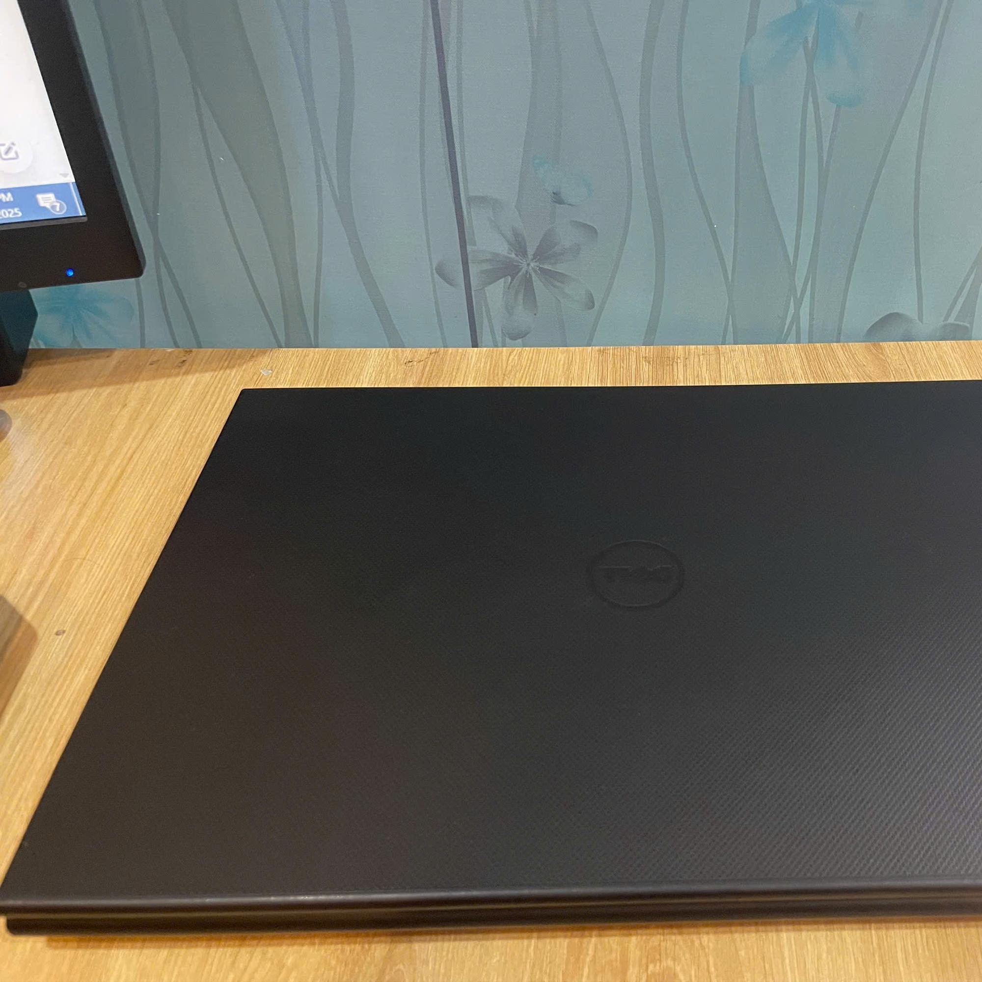 Laptop Dell i5 5200U-duoc-ban-tai-Vi Tính Kim Trân