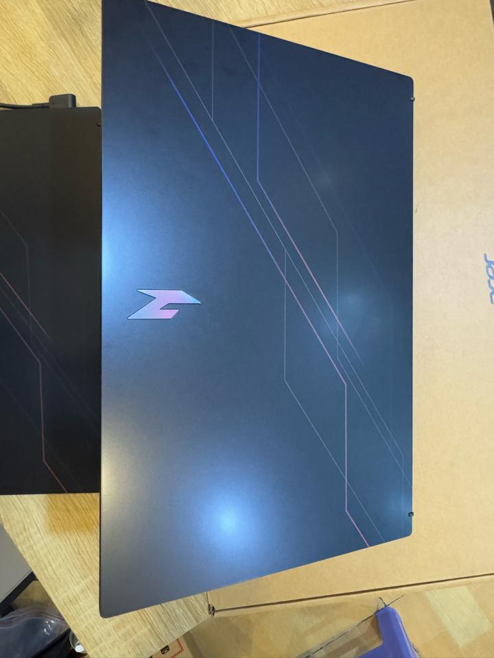 Acer Nitro V i5 13Th 16/512 RTX5050-duoc-ban-tai-Vi Tính Kim Trân