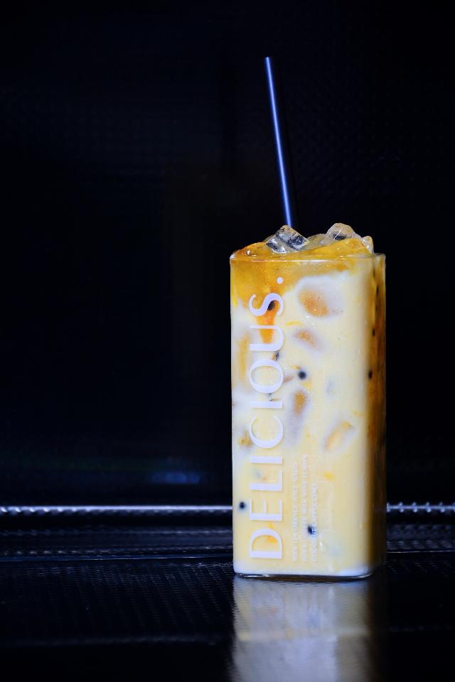 Yogurt Chanh Dây-duoc-ban-tai-Tiệm Cà phê XOAY