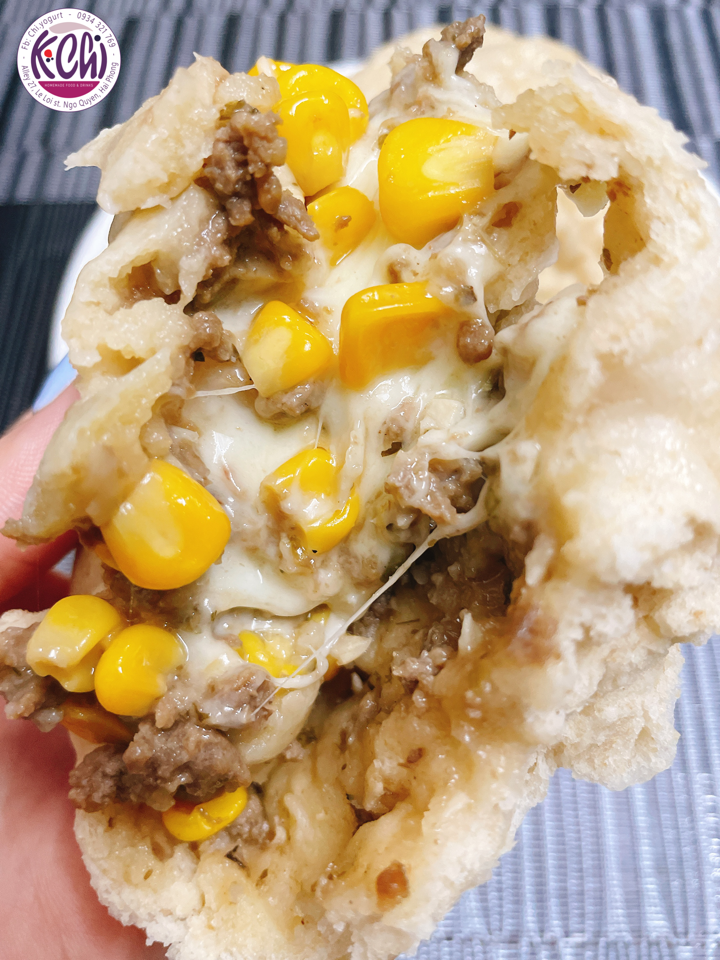 Bánh bao vị bò phô mai-duoc-ban-tai-K-Chi Food & Drinks