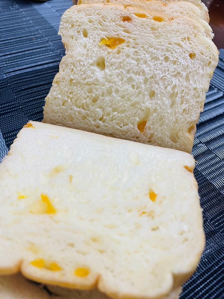 Sandwhich vị sữa chua đào-duoc-ban-tai-K-Chi Food & Drinks
