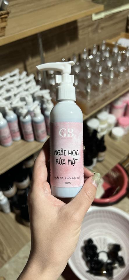 SRM NGẢI HOA-duoc-ban-tai-TẠP HOÁ LÀM ĐẸP GONBE