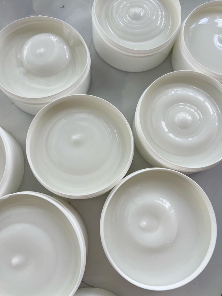 KEM TẨY TRANG-duoc-ban-tai-TẠP HOÁ LÀM ĐẸP GONBE