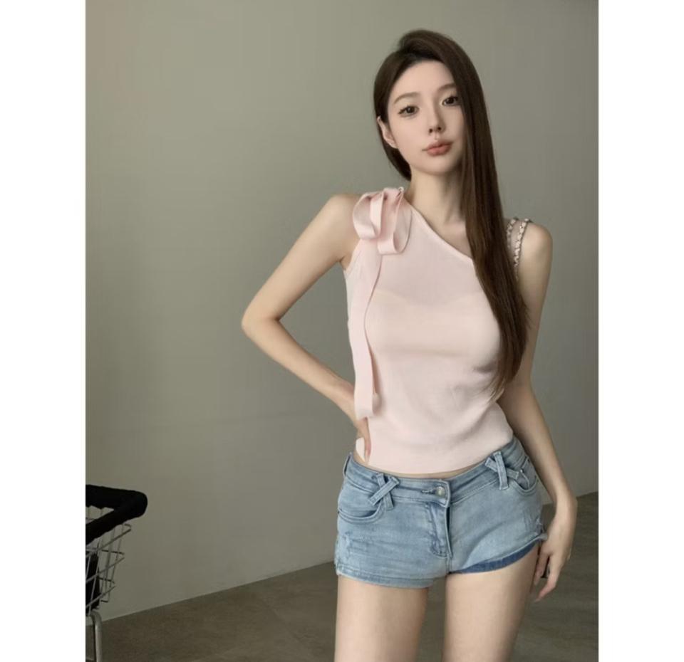 áo lệch vai nơ hồng-duoc-ban-tai-Tediel -  thuê đồ