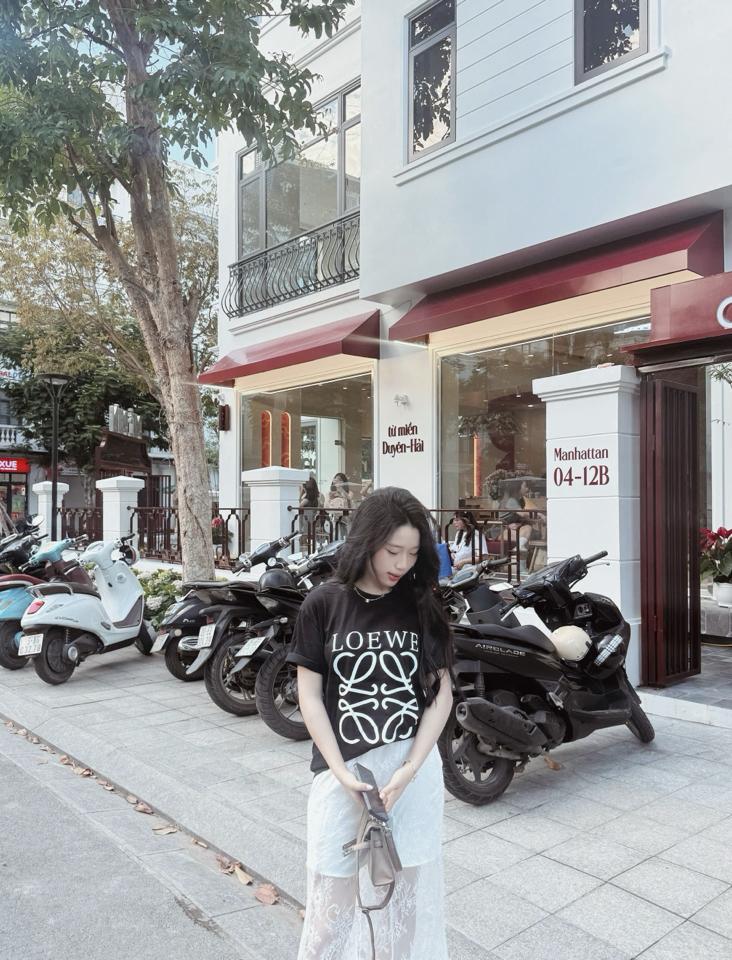 phông Loewe đen-duoc-ban-tai-Tediel -  thuê đồ