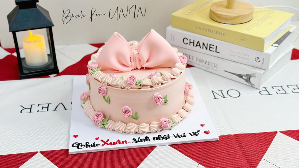 Bánh kem nơ nặn-duoc-ban-tai-Quán Bánh Kem Ủn Ỉn