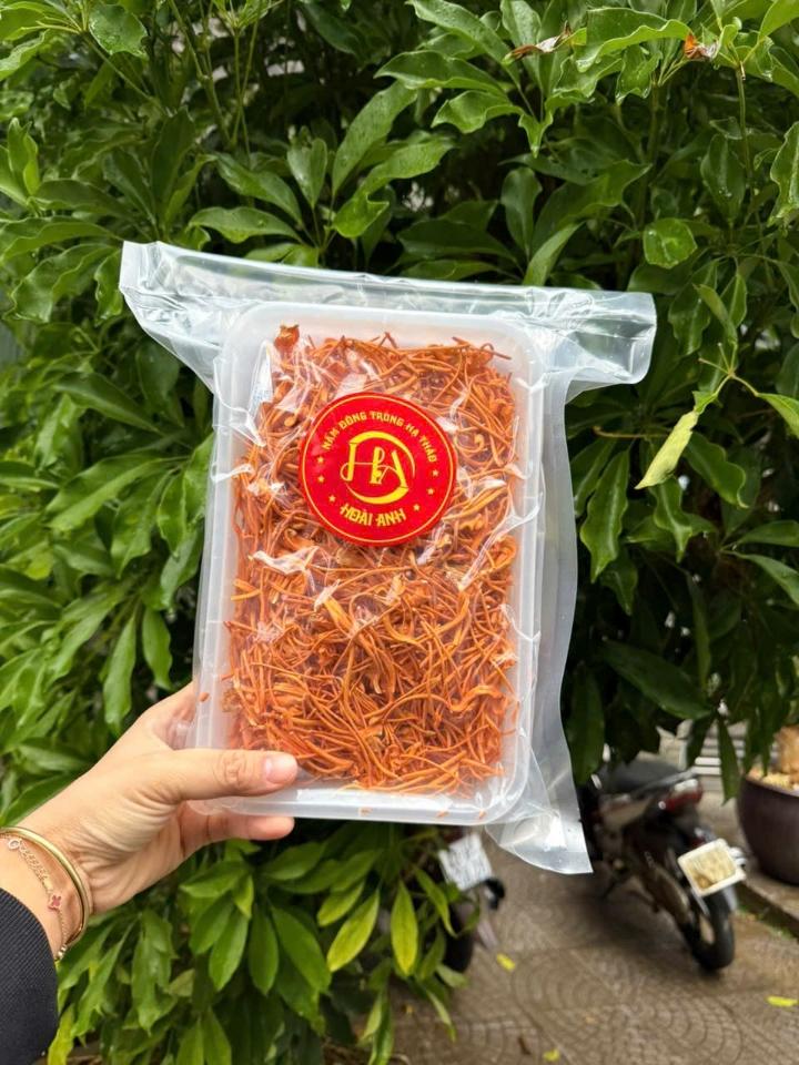 (Khay 100gr) Đông trùng hạ thảo khô sấy thăng hoa - hàng rối-duoc-ban-tai-Đặc sản vùng cao HN
