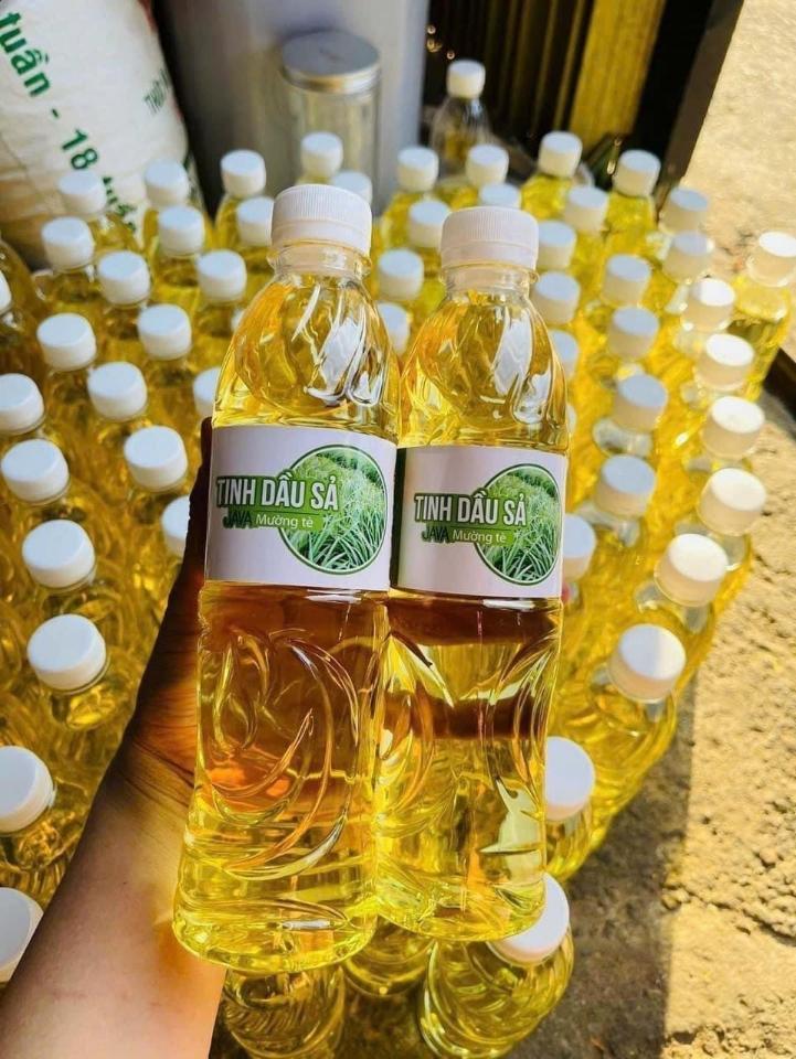 Tinh dầu sả Java Mường Tè nguyên chất 500ml-duoc-ban-tai-Đặc sản vùng cao HN