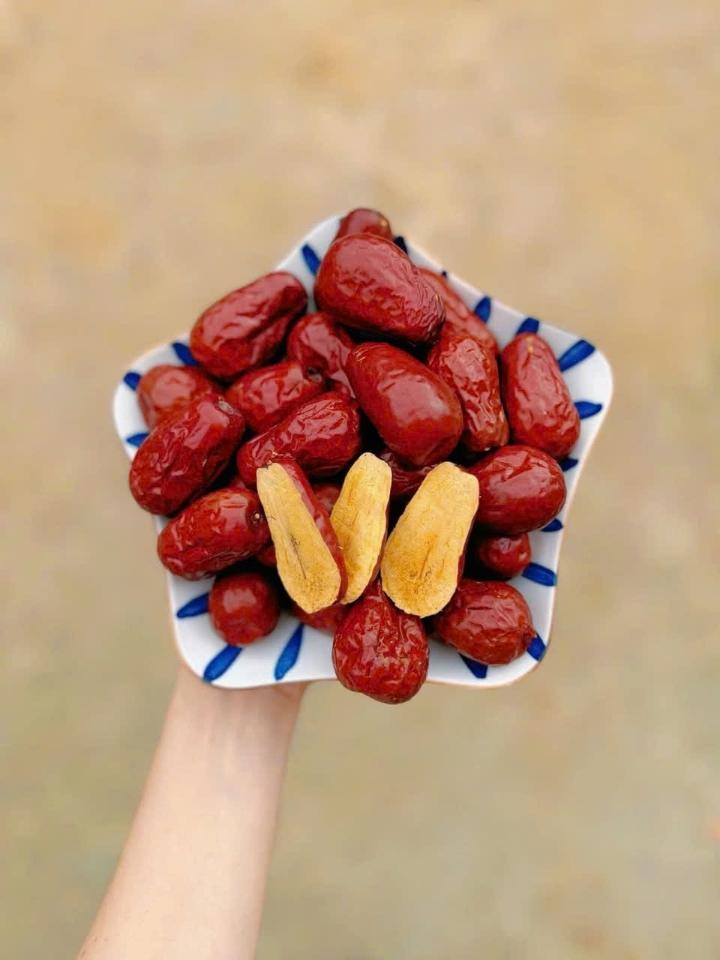Táo đỏ size 8/9 quả 1lạng - 1kg-duoc-ban-tai-Đặc sản vùng cao HN