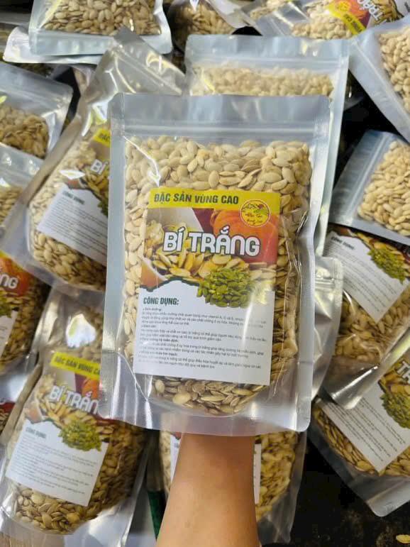 Hạt bí trắng rang củi - Túi 500gr-duoc-ban-tai-Đặc sản vùng cao HN
