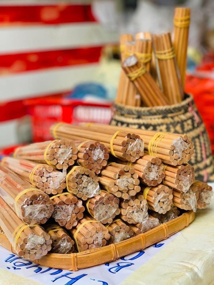 Đũa tre tròn - bó 10 đôi-duoc-ban-tai-Đặc sản vùng cao HN