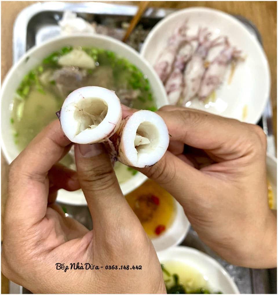 Mực ống nghệ size vừa (hàng kéo lưới trong ngày)-duoc-ban-tai-BẾP NHÀ DỪA