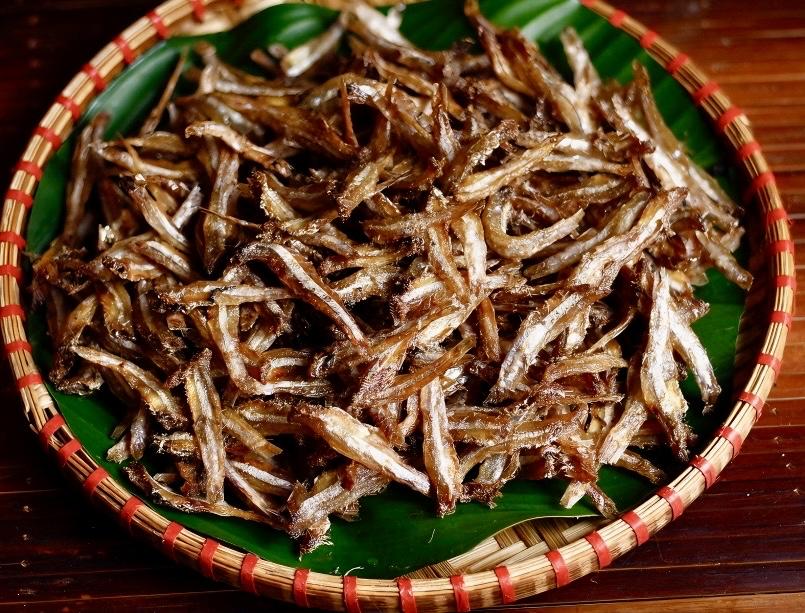 Cá Cơm Trỏng Khô-duoc-ban-tai-BẾP NHÀ DỪA