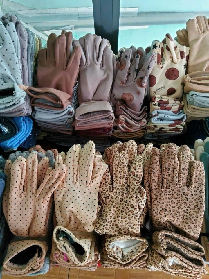 Găng tay hoa-duoc-ban-tai-Thùy Dương Shop