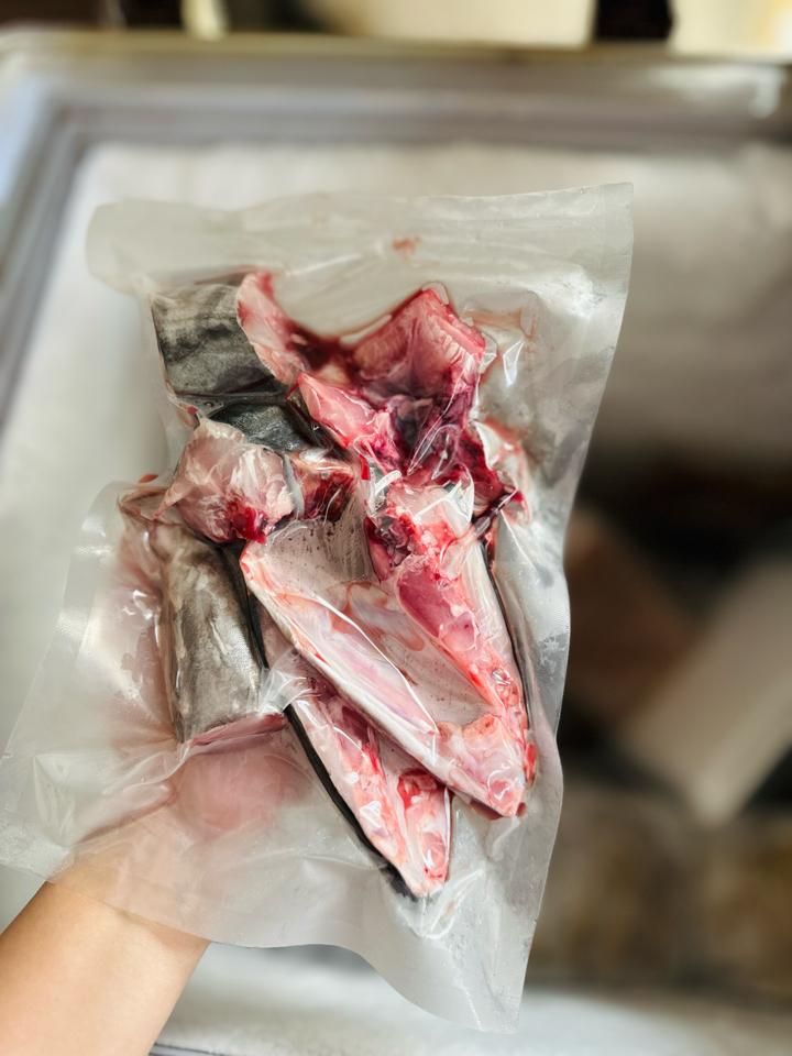 Đầu cá thu-duoc-ban-tai-Hải sản Kim Uyên