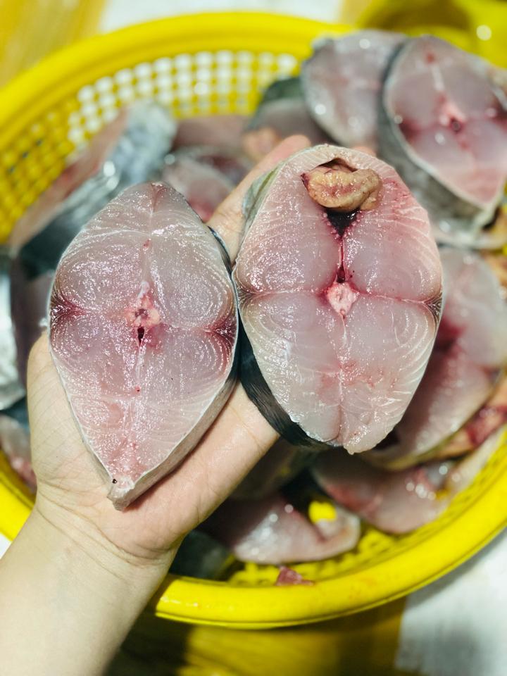 Cá thu cắt lát-duoc-ban-tai-Hải sản Kim Uyên