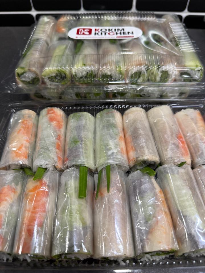 Gỏi Cuốn Tôm Thịt - Set 10 Cuốn-duoc-ban-tai-KOKIM KITCHEN