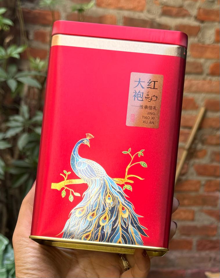 Hộp trà công đuôi dài (250g)-duoc-ban-tai-Phụ kiện cưới hỏi Hà Anh