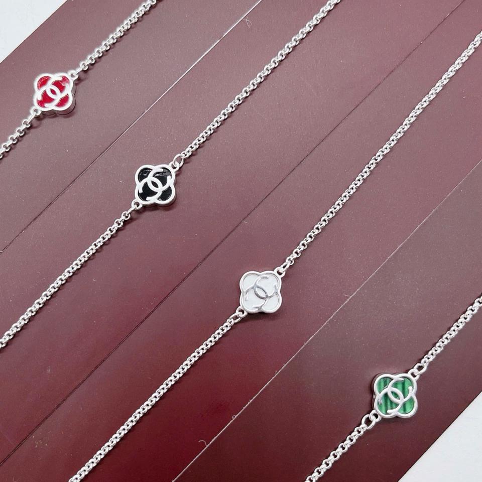 Lắc Tay Cỏ Bốn Lá 1 Bông Chanel-duoc-ban-tai-Kim Cường Jewelry