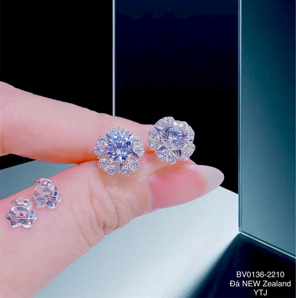 Bông Xoàn New zealand Ngôi Sao Khoá Vặn YT-H72101-duoc-ban-tai-Kim Cường Jewelry