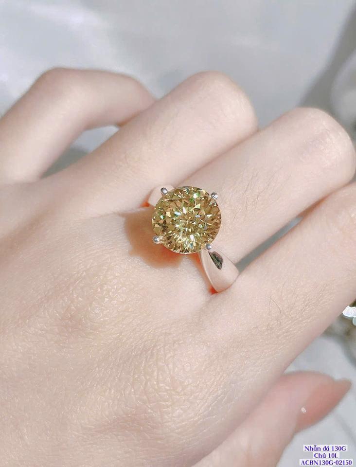 Nhẫn Đá 130 Giác Chủ 10 Ly-duoc-ban-tai-Kim Cường Jewelry