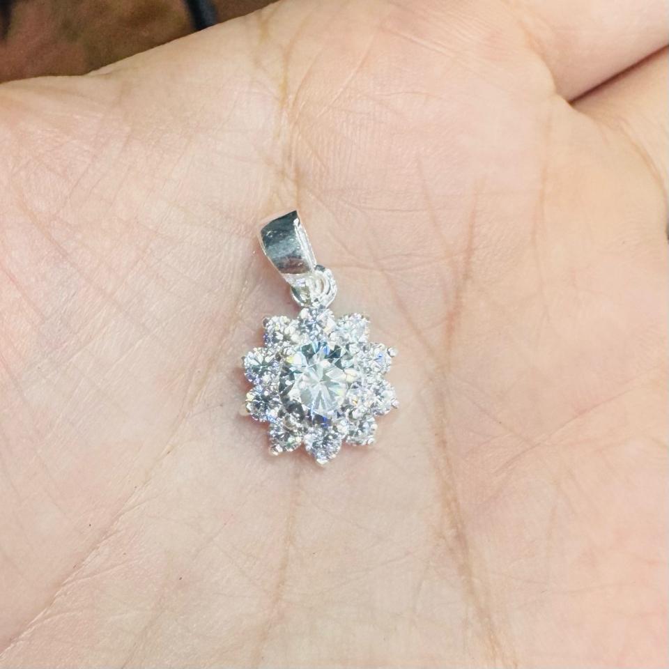 Mặt Xoàn Mỹ 6,5Li Hoa 10 Cánh-duoc-ban-tai-Kim Cường Jewelry