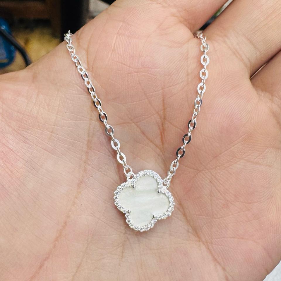 Dây Kết Mặt Bốn Lá Trắng 12mm Viền Tấm HPH-72903-duoc-ban-tai-Kim Cường Jewelry