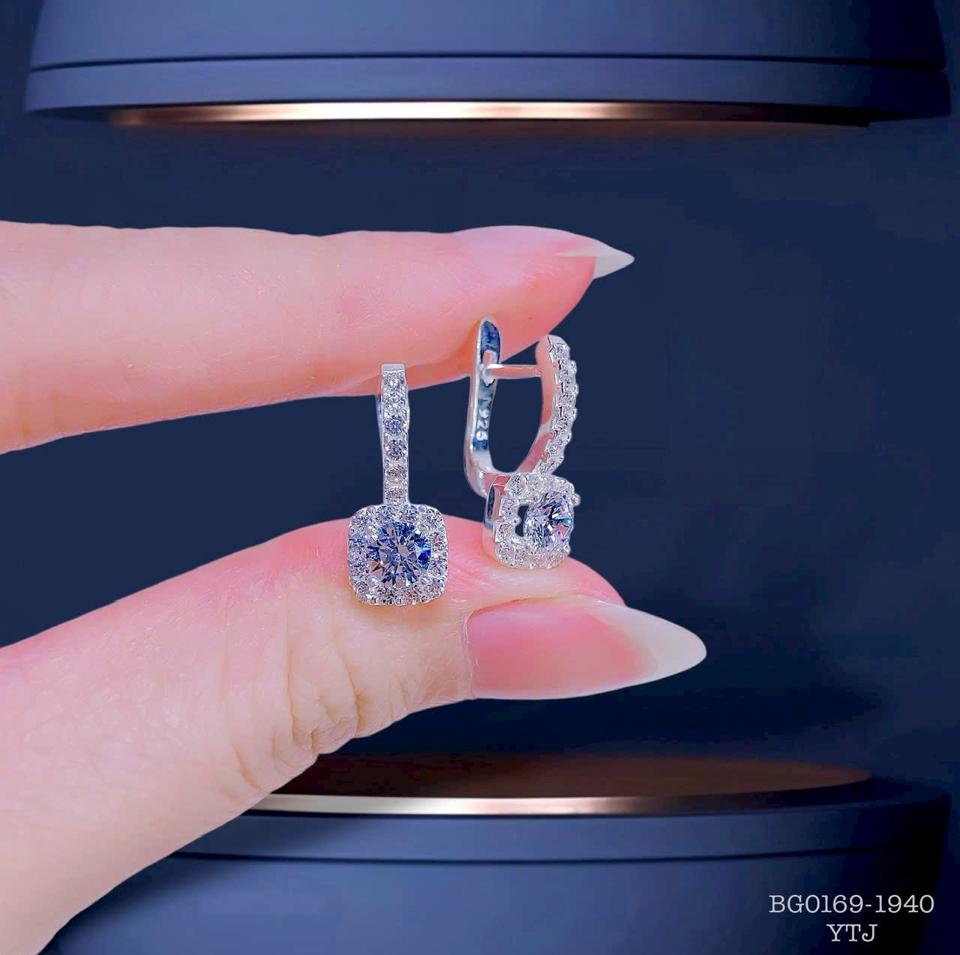 Bông Giò Gà Halo Vuông Đá New zealand -duoc-ban-tai-Kim Cường Jewelry